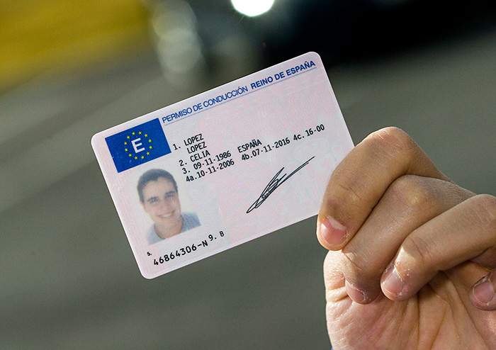 Comprar carnet de conducir registrado